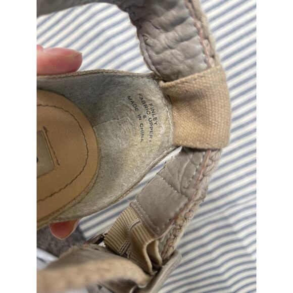 Steve Madden Tan Wedges - Size 8 - Picture 5 of 5
